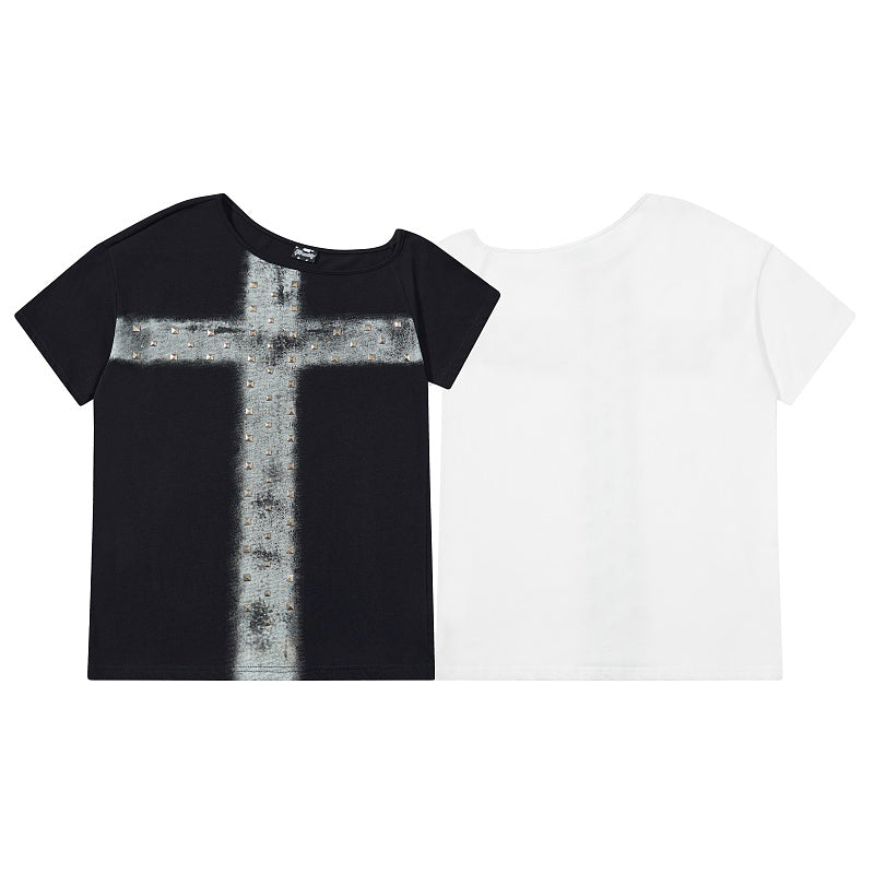 Yiaknis Women's T-Shirt, Large Studded Cross Print, Black and White