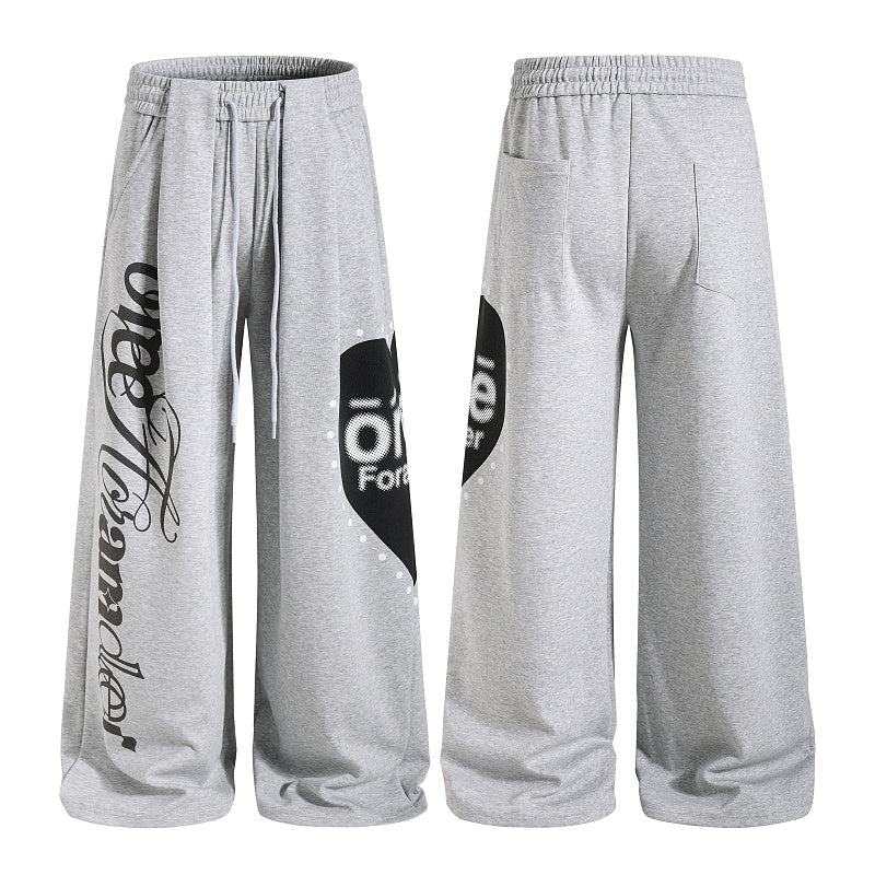 Yiaknis Wide-Leg Sweatpants with Heart and Script Print, Light Grey