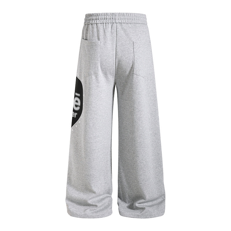 Yiaknis Wide-Leg Sweatpants with Heart and Script Print, Light Grey