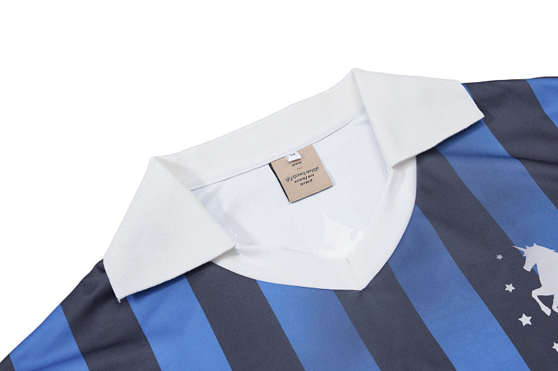 Yiaknis Men's Blue and Black Striped Short-Sleeve Top with Crest Print – photo 6