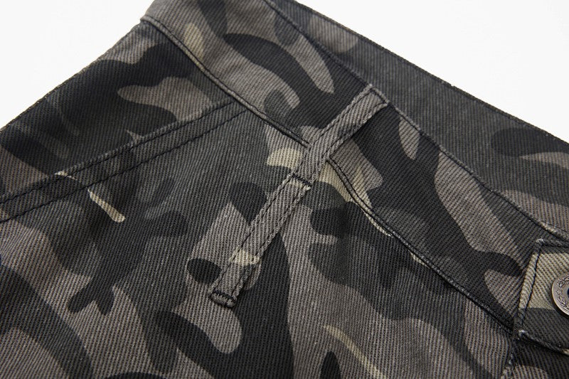 Yiaknis Curved-Leg Cropped Camo Trousers, Side Pockets, Grey Camo – photo 8