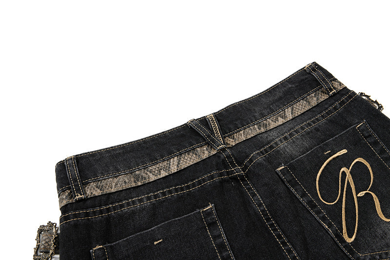Yiaknis Black Washed Flared Jeans with Snake-Print Belt