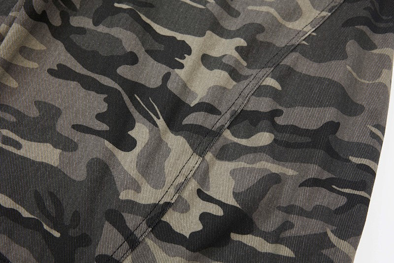 Yiaknis Curved-Leg Cropped Camo Trousers, Side Pockets, Grey Camo – photo 11