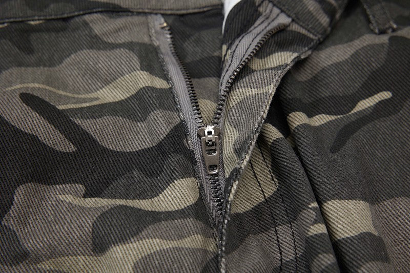 Yiaknis Curved-Leg Cropped Camo Trousers, Side Pockets, Grey Camo – photo 13