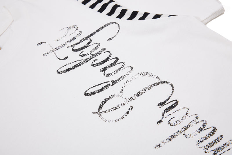 Yiaknis T-Shirt, Rhinestone Script Print, White and Black – photo 14