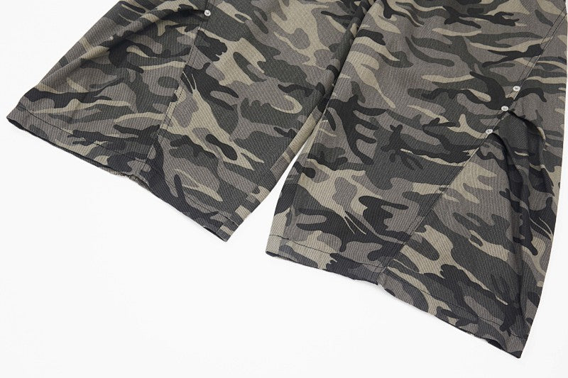 Yiaknis Curved-Leg Cropped Camo Trousers, Side Pockets, Grey Camo – photo 15