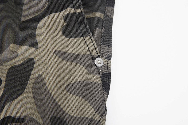 Yiaknis Curved-Leg Cropped Camo Trousers, Side Pockets, Grey Camo – photo 18