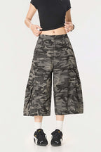 Yiaknis Curved-Leg Cropped Camo Trousers, Side Pockets, Grey Camo – photo 21