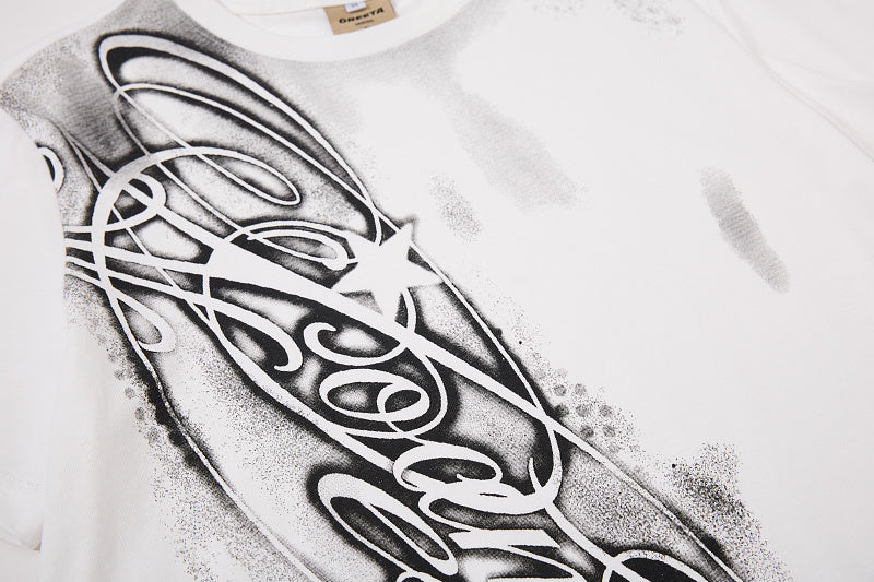 Yiaknis T-Shirt with Large Diagonal Calligraphy Print, White and Black – photo 23