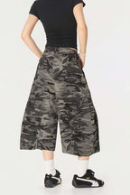 Yiaknis Curved-Leg Cropped Camo Trousers, Side Pockets, Grey Camo – photo 23