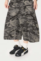 Yiaknis Curved-Leg Cropped Camo Trousers, Side Pockets, Grey Camo – photo 26