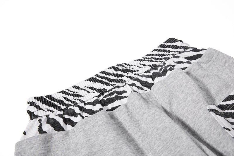 Yiaknis Wide-Leg Sweatpants, Star Print, Black and Light Grey